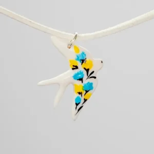 Підвіска Ластівка — Символ надії, дому і вірності
